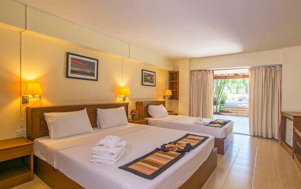 Krabi City Seaview Hotel Room photo
